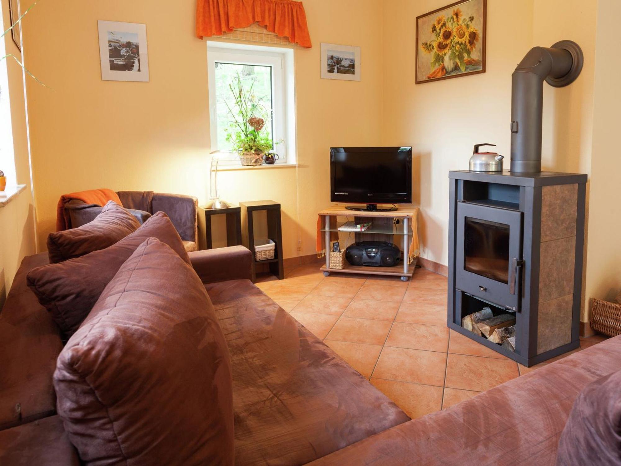 Charming Holiday Home In Hohnstein Ot Lohsdorf Exteriör bild