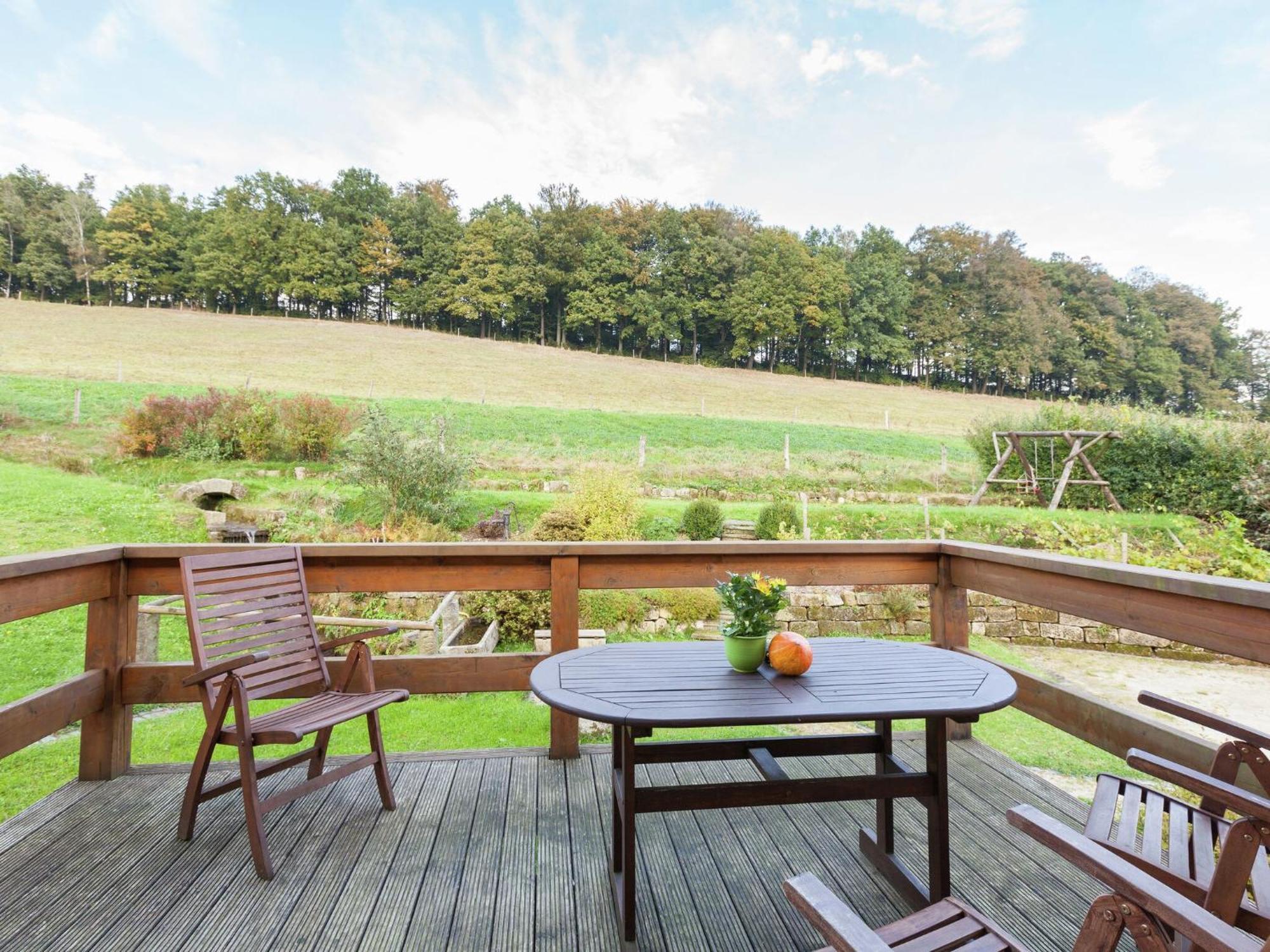 Charming Holiday Home In Hohnstein Ot Lohsdorf Exteriör bild