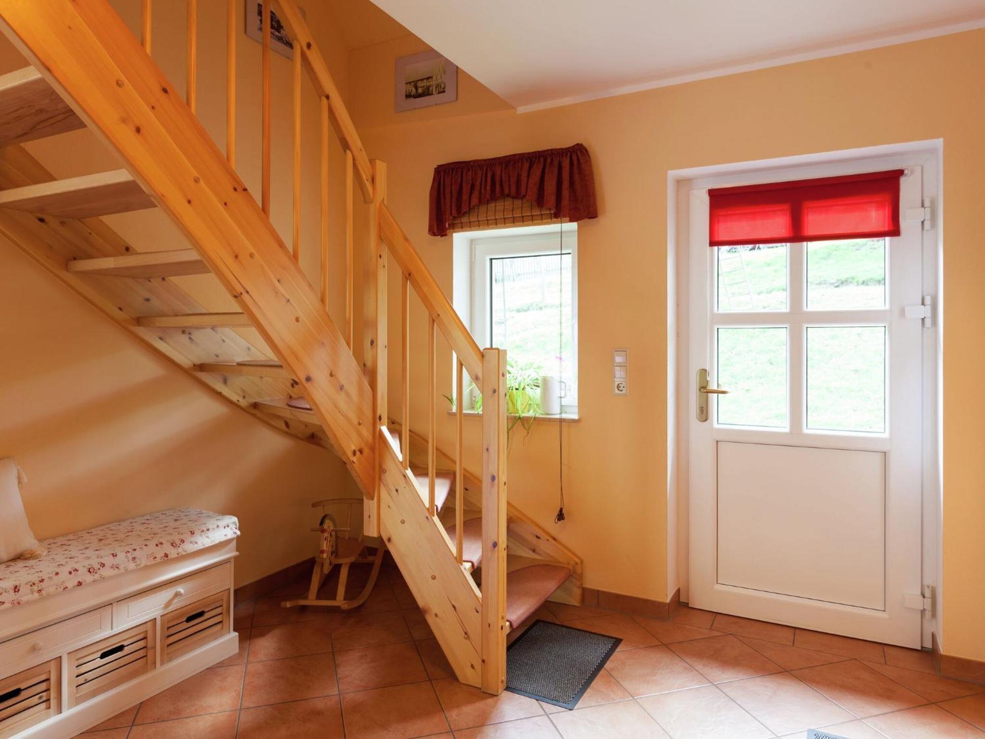 Charming Holiday Home In Hohnstein Ot Lohsdorf Exteriör bild