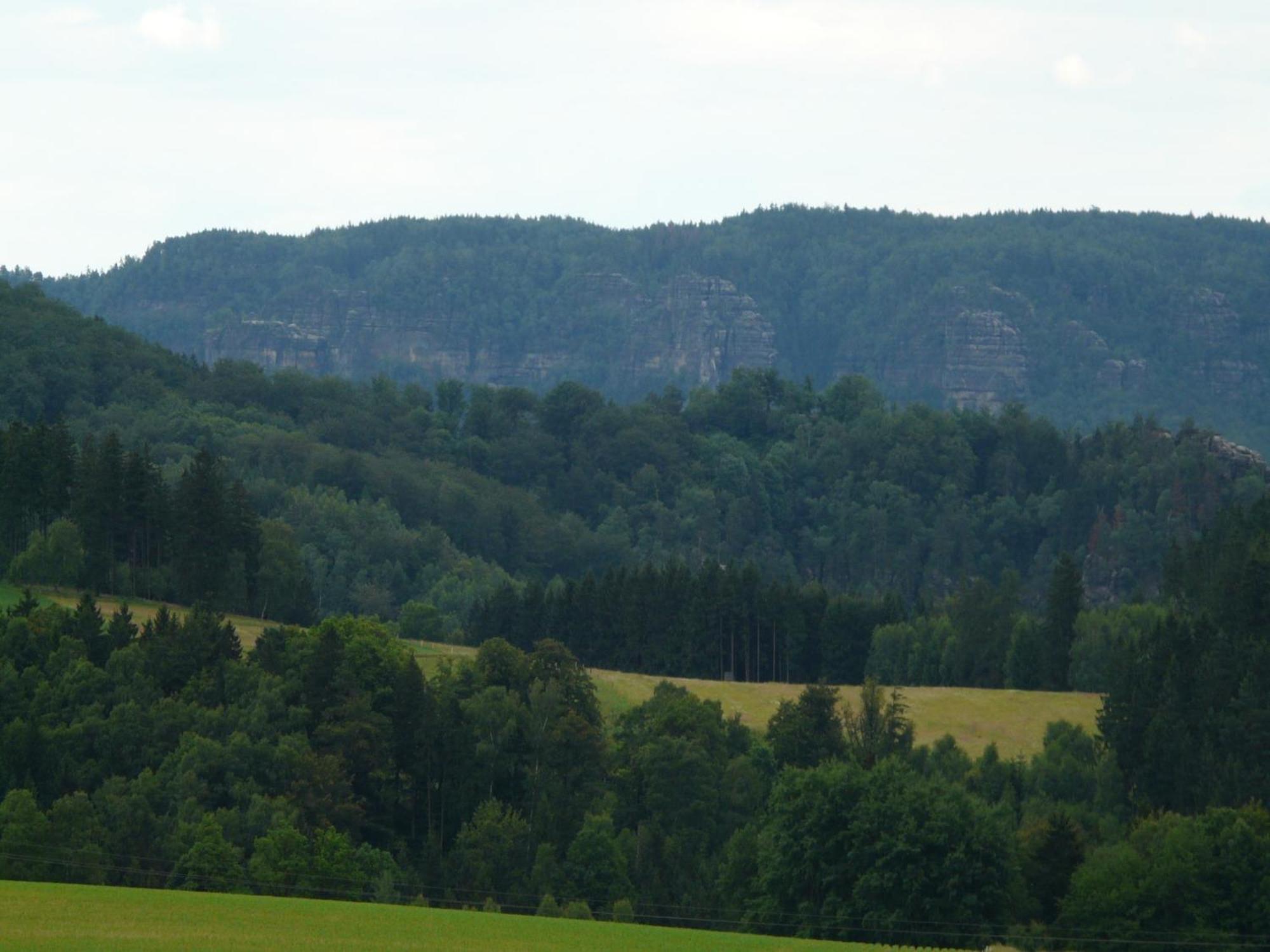 Charming Holiday Home In Hohnstein Ot Lohsdorf Exteriör bild