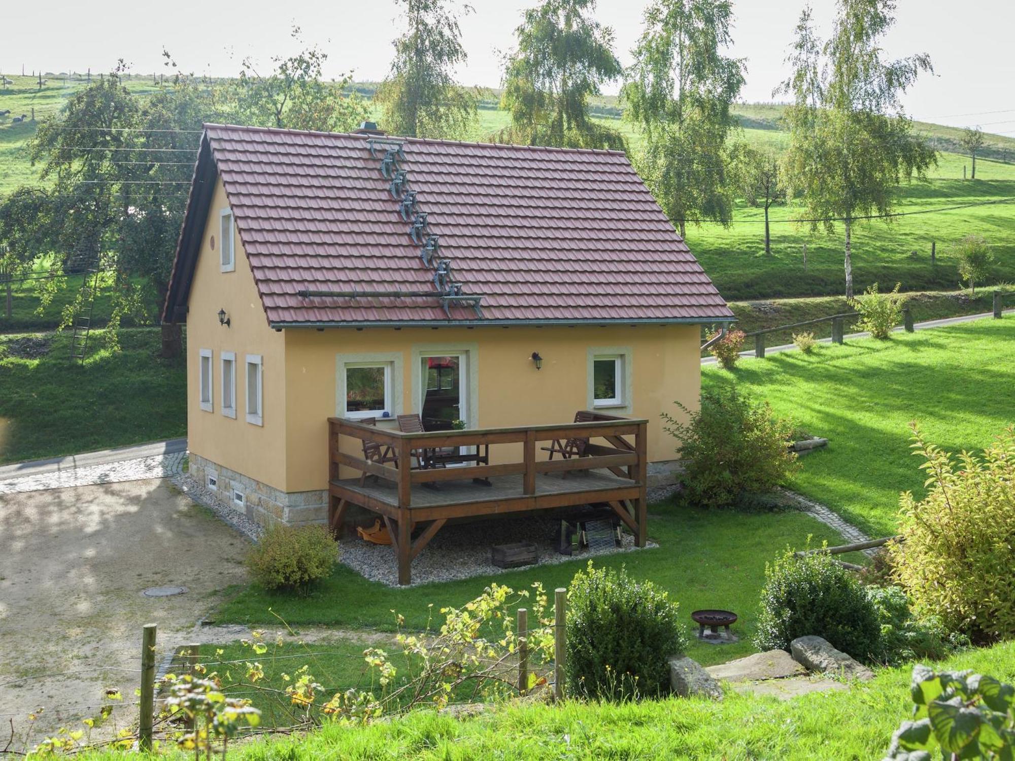 Charming Holiday Home In Hohnstein Ot Lohsdorf Exteriör bild